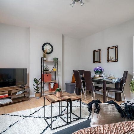 Apartment By Liverpool Street/ Spitalfields Market Лондон Екстер'єр фото