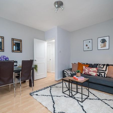 Apartment By Liverpool Street/ Spitalfields Market Лондон Екстер'єр фото